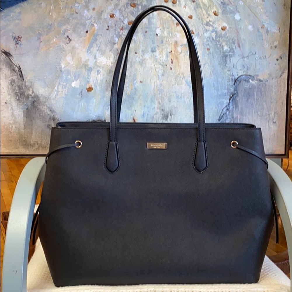 *SOLD*Kate Spade Ari Laurel Way Black Leather Tote - Picture 1 of 12